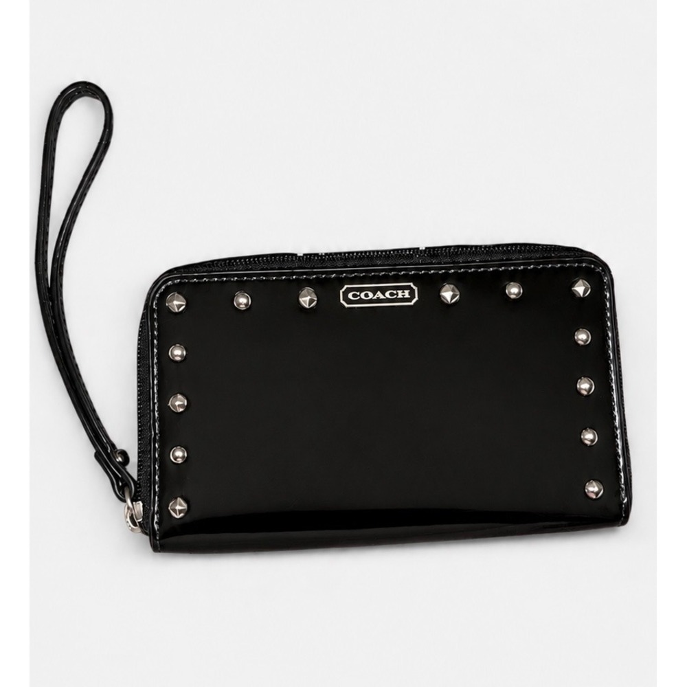 Coach Black Patent Leather Studded Wristlet Wallet Zip Around Silver Hardware